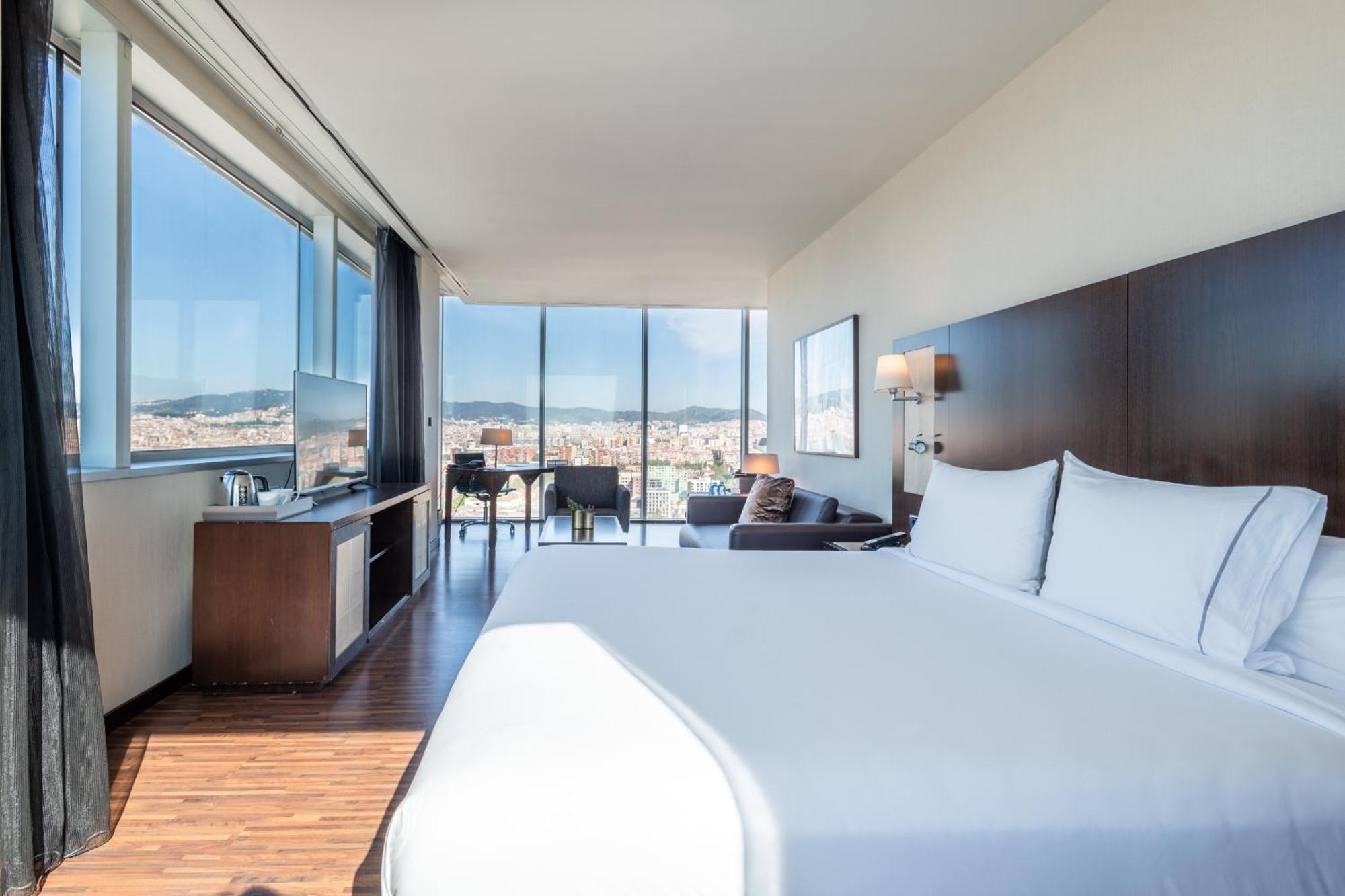 Hotel Leonardo Royal Forum 4*