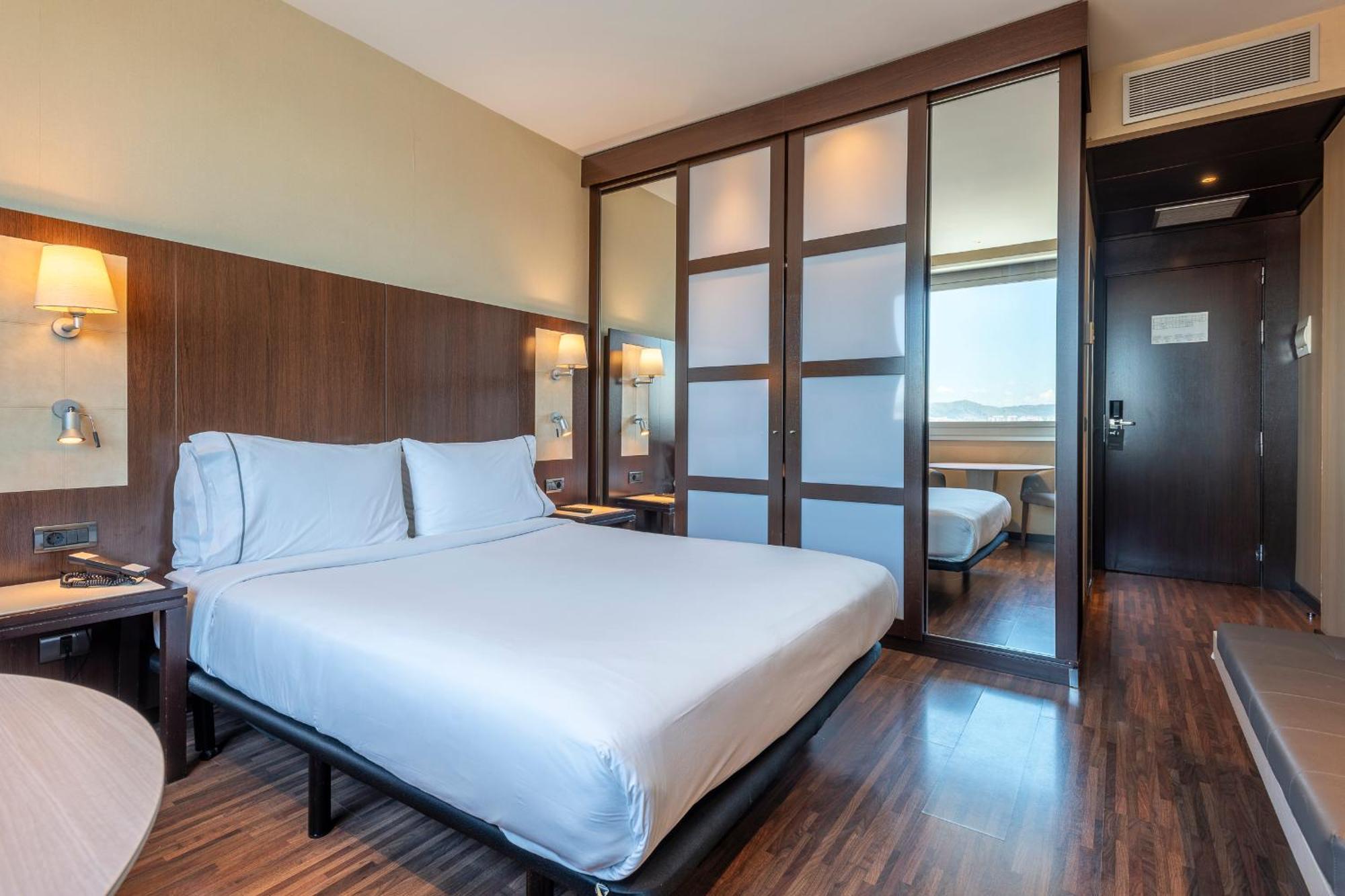 Leonardo Royal Forum 4*